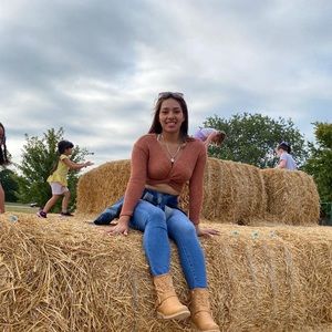 Meet your Posher, Ale